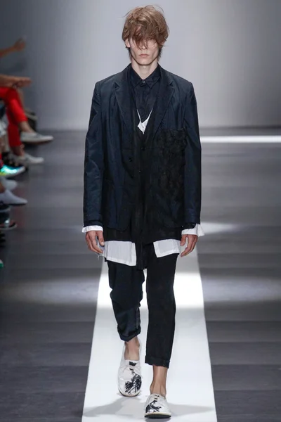 Look 14